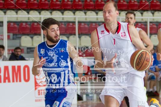 LA META BASKET TERAMO 2015 VS UDAS CERIGNOLA