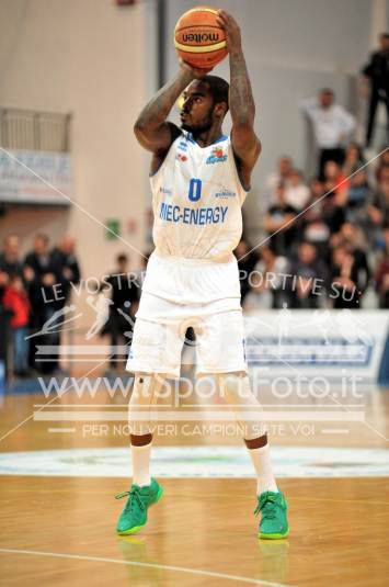 Roseto Sharks vs Ravenna 85-70