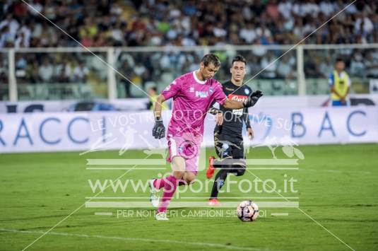 Pescara v SSC Napoli - Serie A